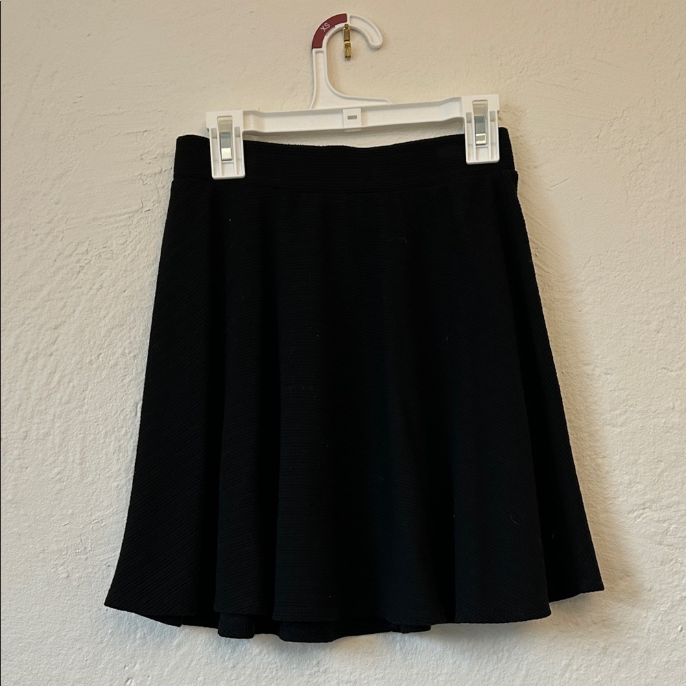 Joe Benbasset Black Circle Skirt - Flared Knit Silhouette